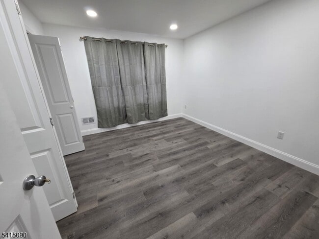 Building Photo - 260 Trenton Ave