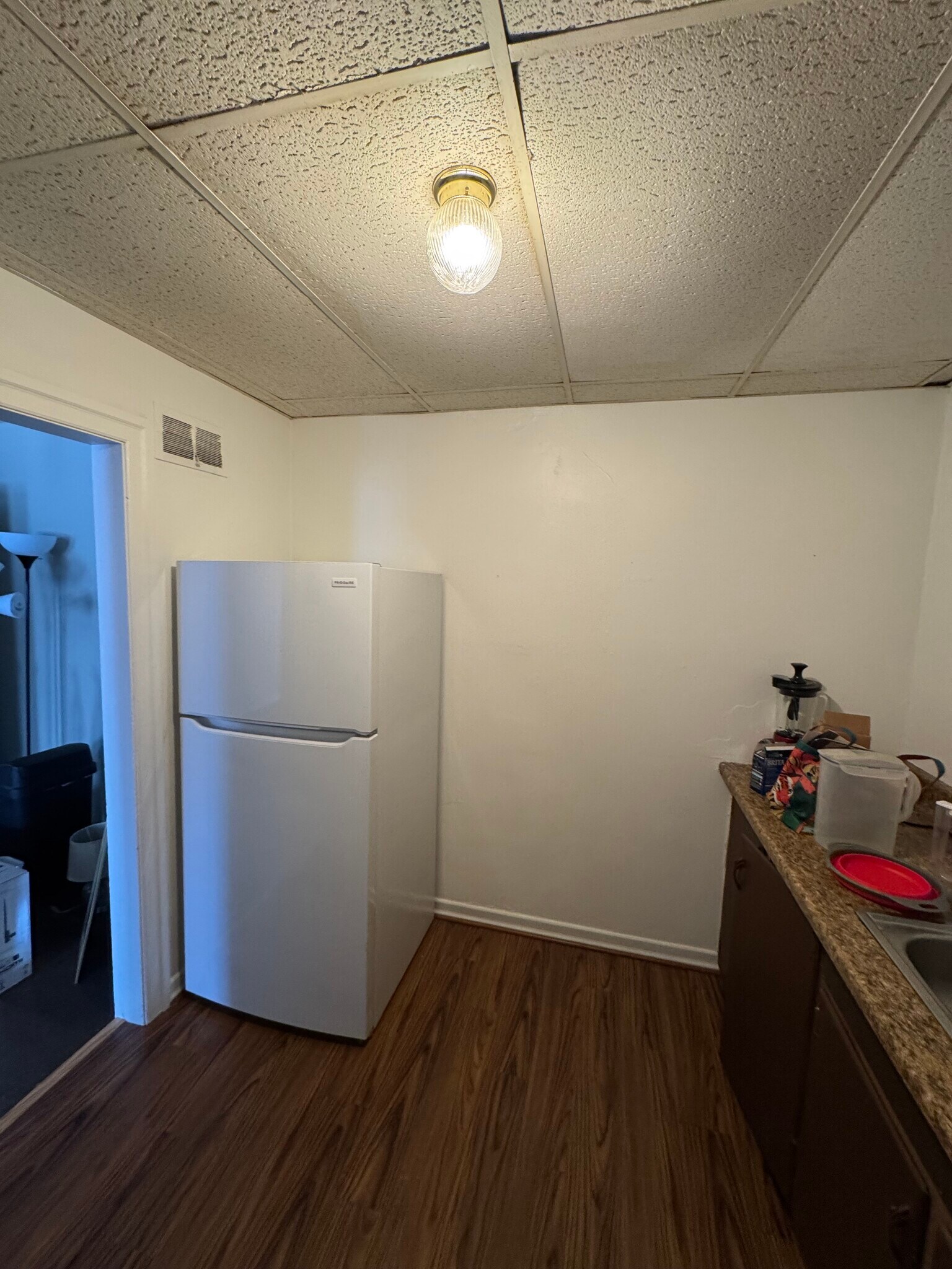 Building Photo - 3289 S Main St