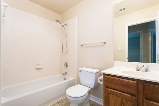 Building Photo - Corner Lot In Stone Oak Area