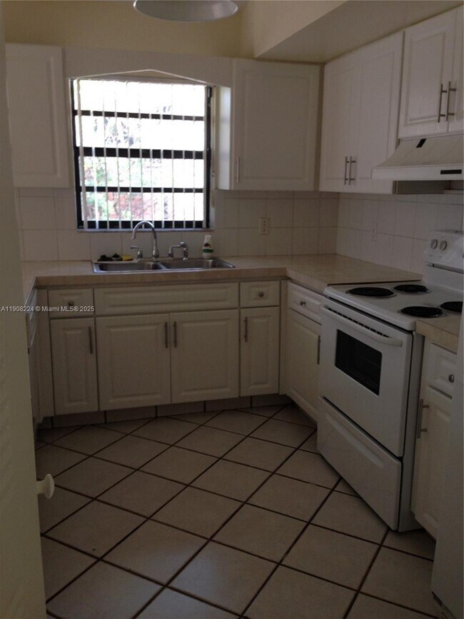 Building Photo - 13625 SW 99th Terrace