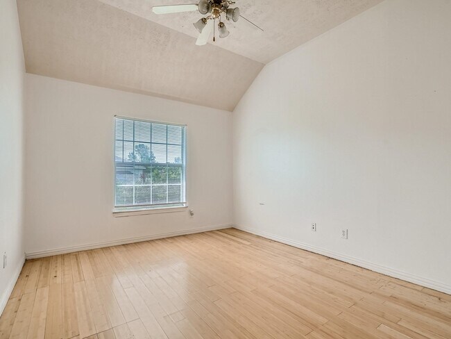 Building Photo - 503 Taskwood Dr
