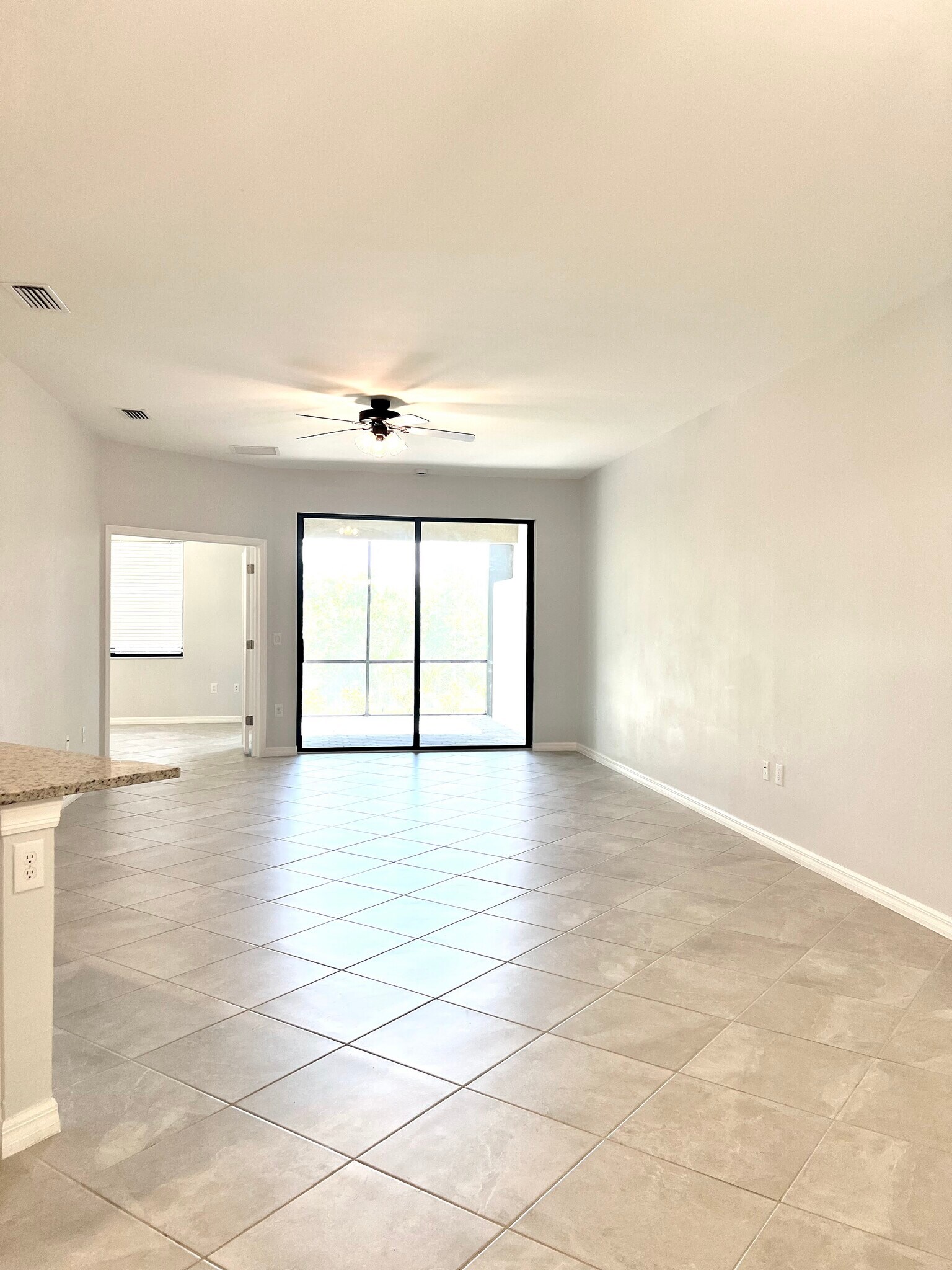 Building Photo - 2104 Bonito Way