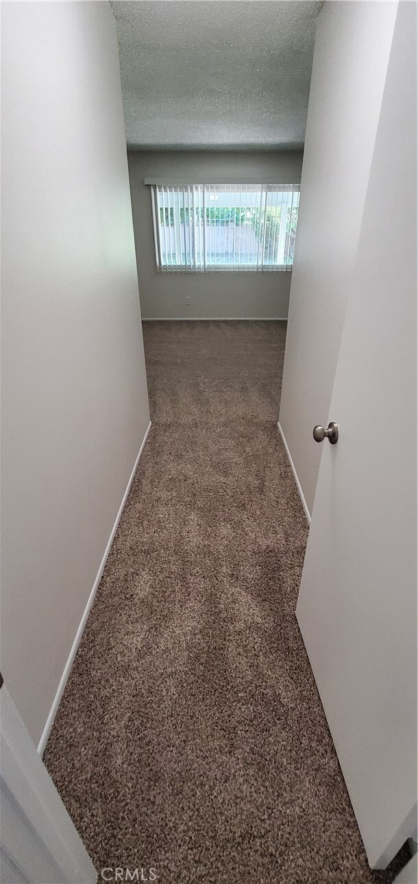 Building Photo - 15038 Hiawatha St