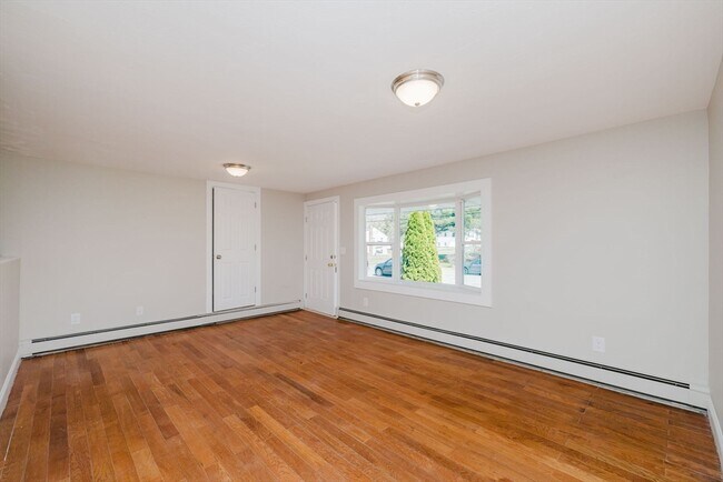Building Photo - 125 Temi Rd