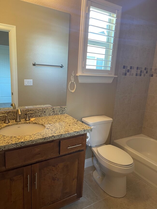 Building Photo - 1355 Cedar Creek Cir