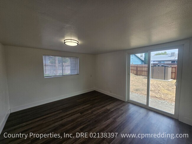 Building Photo - 2711 Reservoir Ln