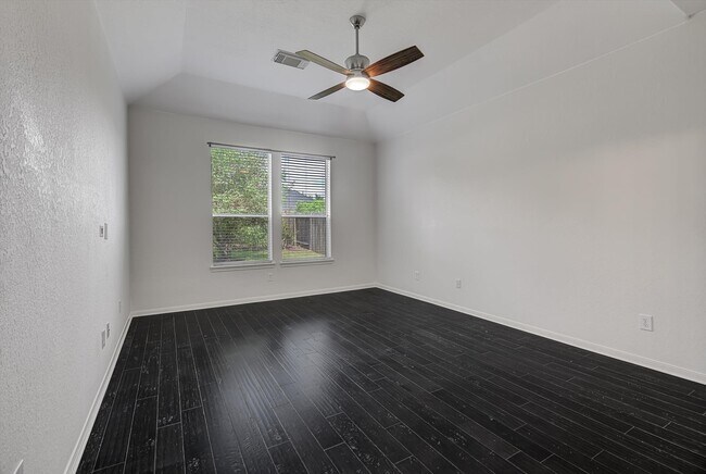 Building Photo - 20950 Field Manor Ln