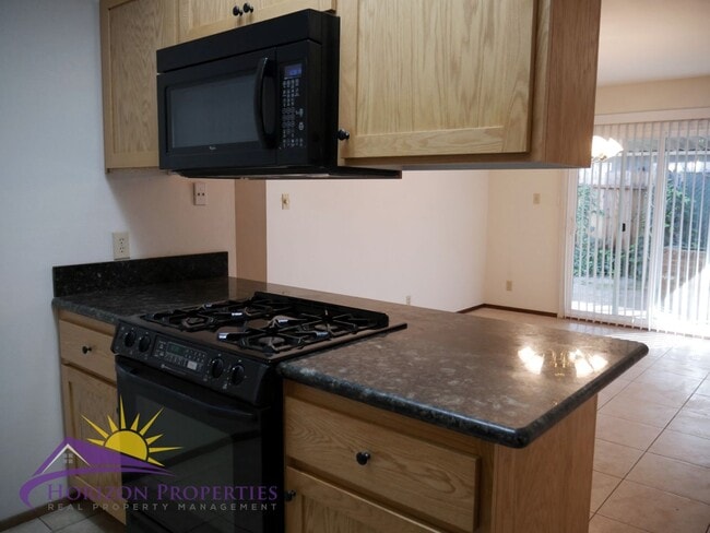 Building Photo - 2741-2743 El Caprice Dr