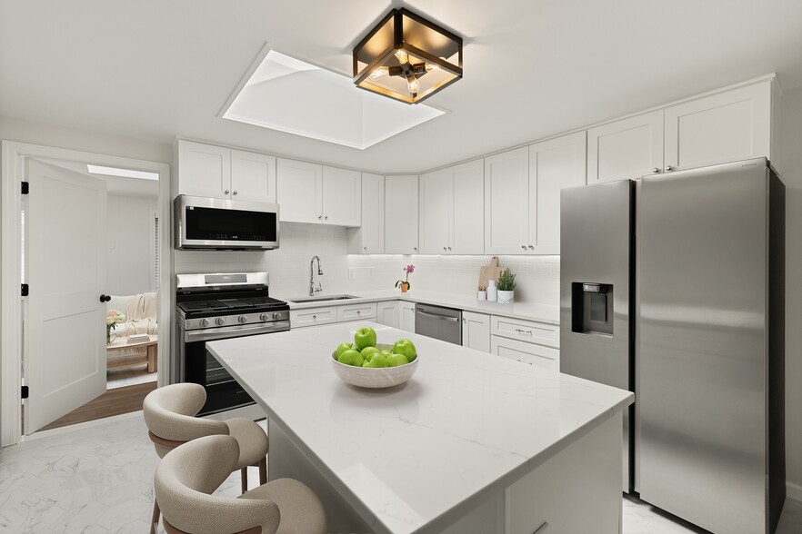 KItchen - 48 Meyer Pl