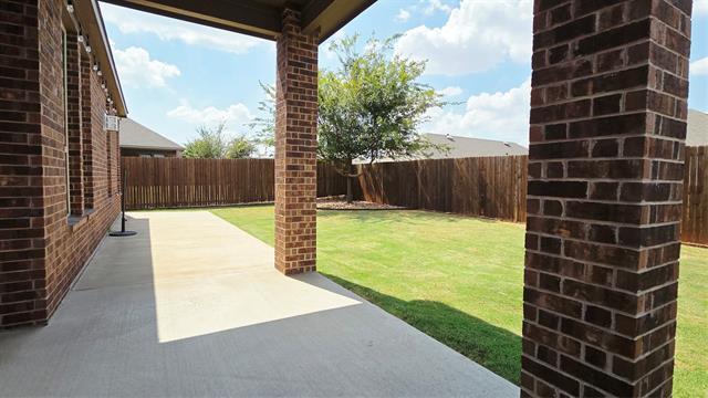 Building Photo - 2932 Log Cabin Dr