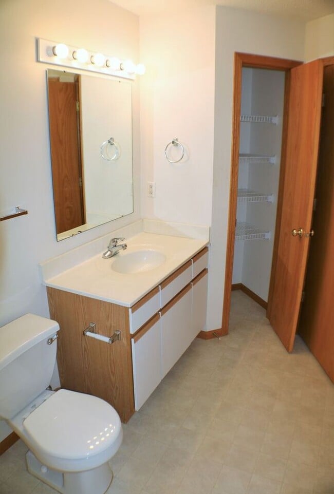 Building Photo - $1,250 | 2 Bedroom, 1 Bathroom Condo | Dog Friendly* | Available for August 1st, 2026 Move In!