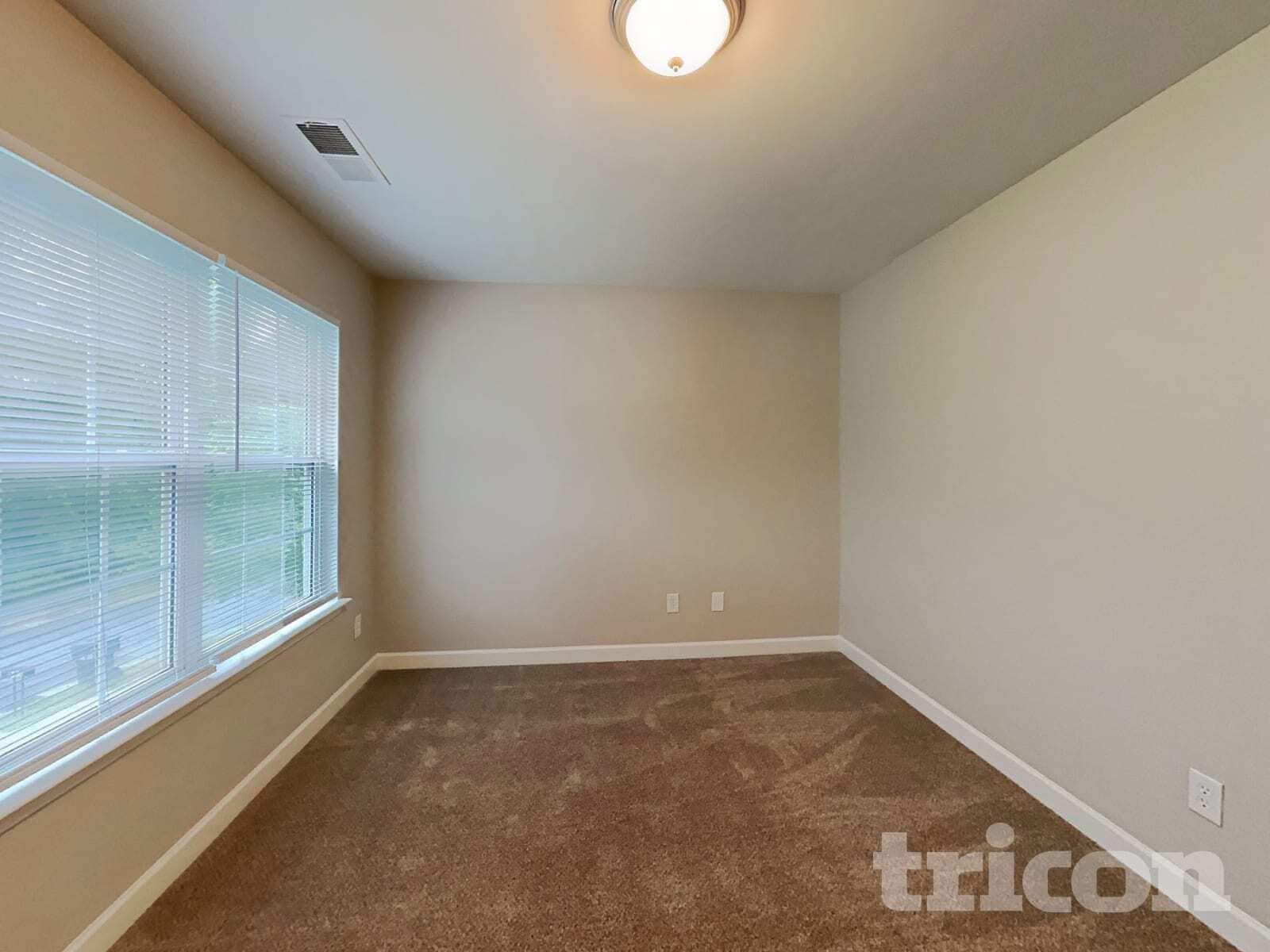 Building Photo - 309 Peachtree Rd