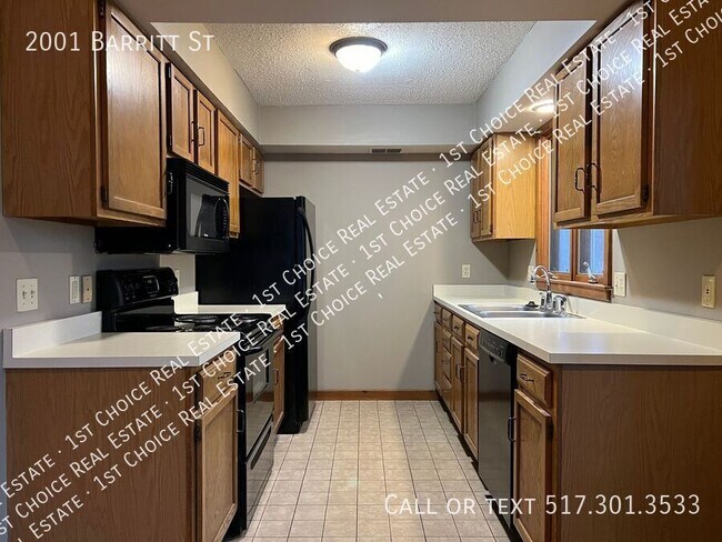 Building Photo - 2001 Barritt St