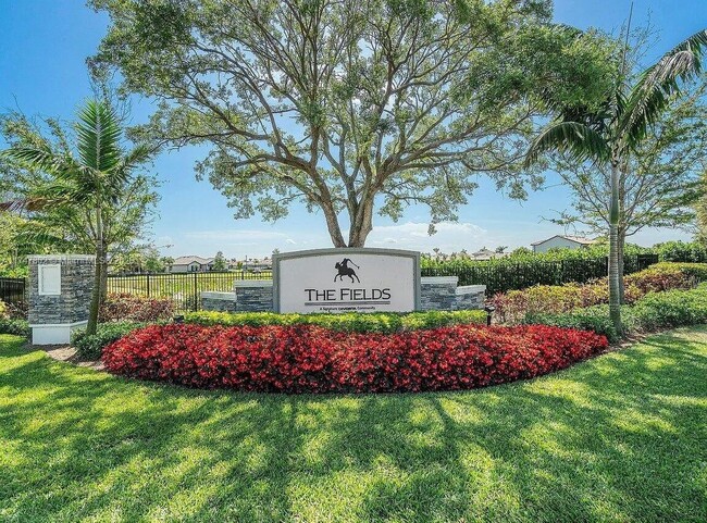 Building Photo - 4757 Roldan Ct