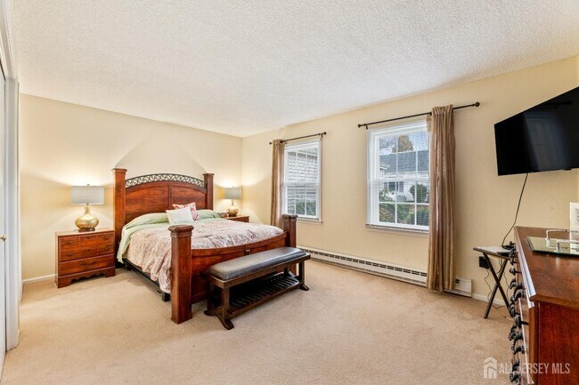 Building Photo - 177N Rossmoor Dr