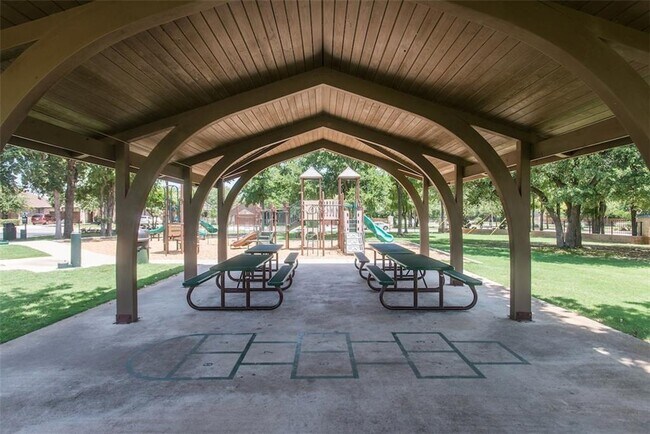 Building Photo - 505 Paseo Grand Dr
