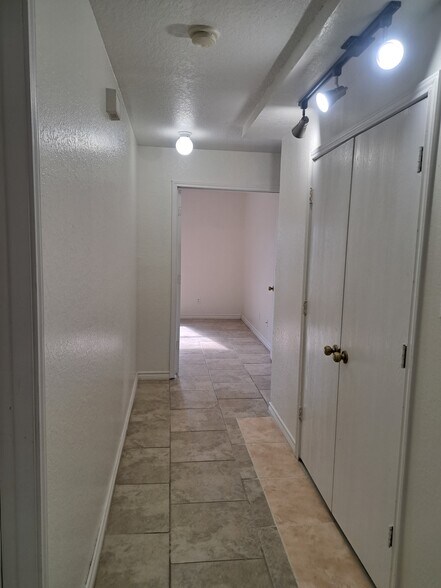 Hallway - 6511 Flatstone Pass