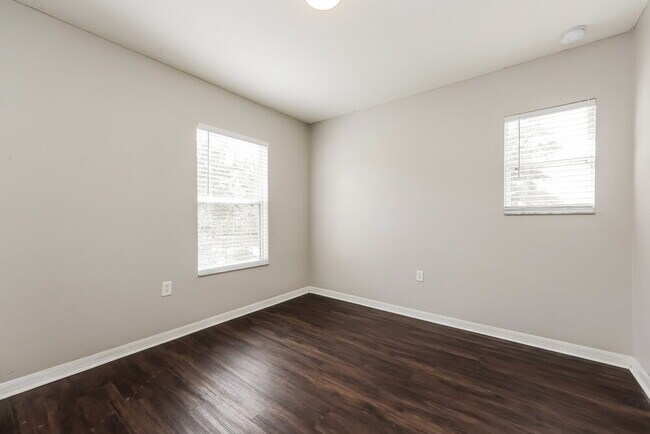 Building Photo - 19412 Timberbluff Dr