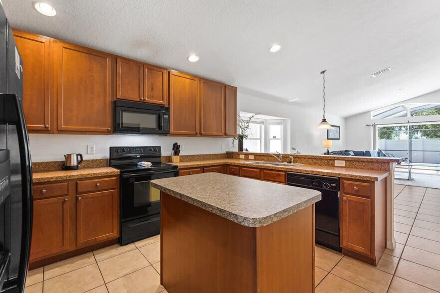 Building Photo - 2512 Dharma Cir