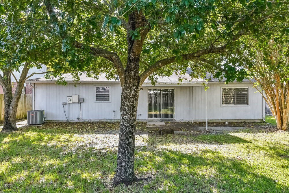 Building Photo - 28710 Raestone St