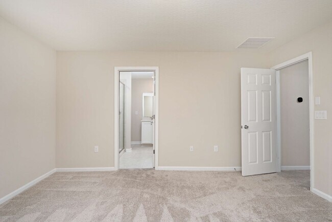 Building Photo - New 3/2.5 Townhome in Ormond Beach