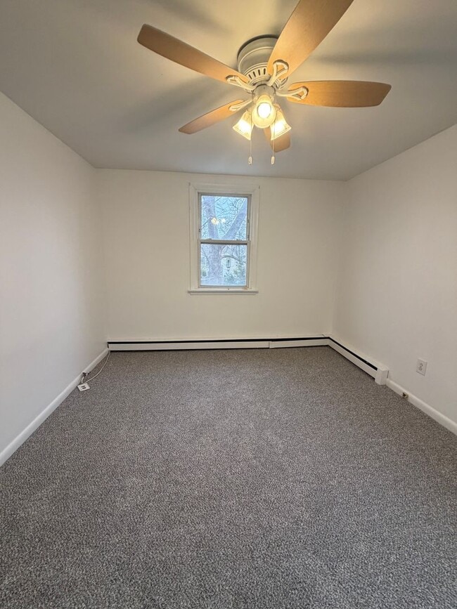 Building Photo - 534 Maryland Ave