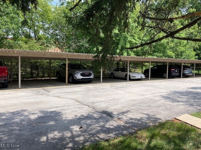 Building Photo - 723 Lakeview Dr