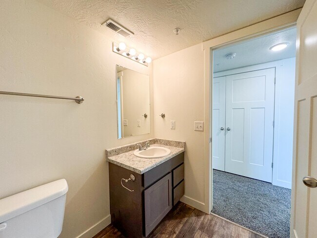 Building Photo - 531 S 850 E