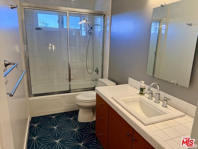 Building Photo - 5215 Sepulveda Blvd