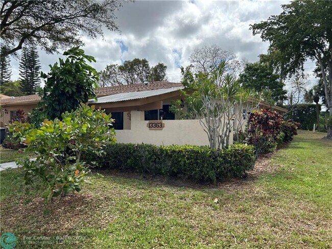 Building Photo - 13363 Pineapple Palm Ct