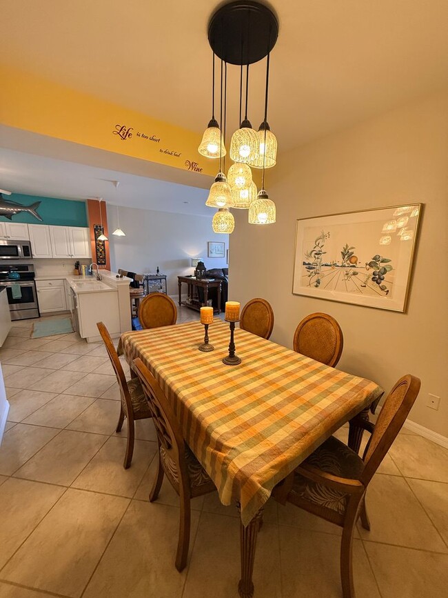 Building Photo - Waterfront Condo 3/2/1 - FULLY FURNISHED! - (Available annually or monthly)