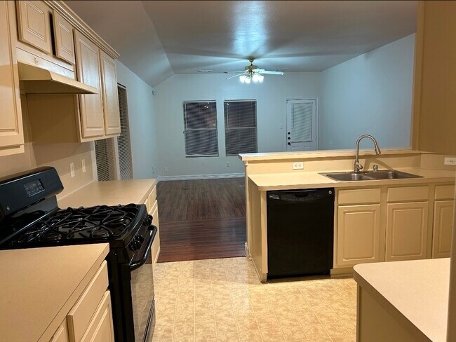 Building Photo - 12618 Roxdale Ridge Dr
