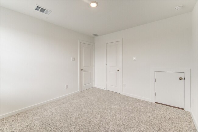 Building Photo - 9043 Rose Water Trl