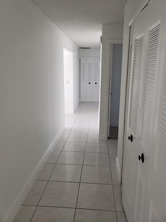 Building Photo - 7910 Glen Abbey Cir