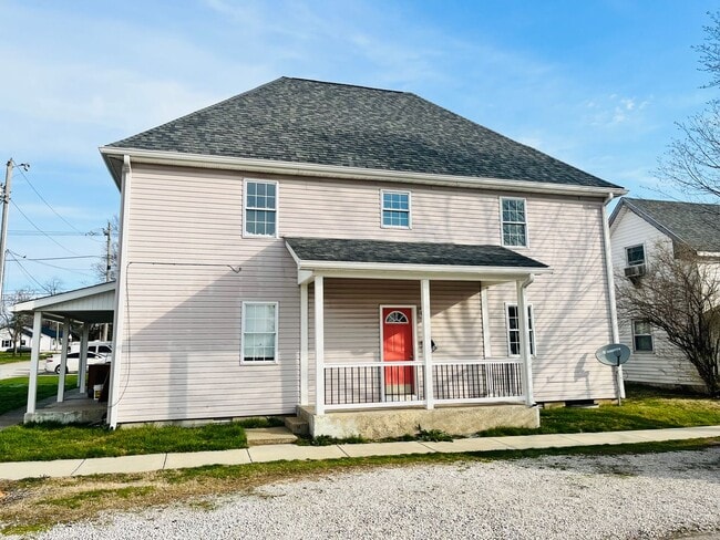 Primary Photo - 321 W Main St