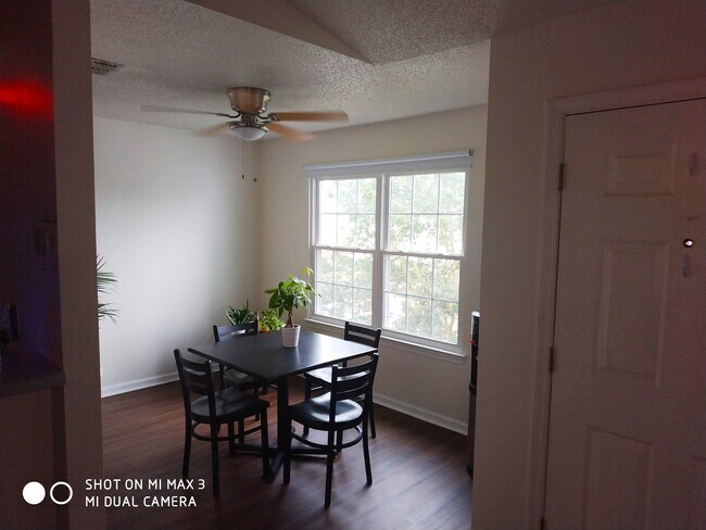 Building Photo - 4211 Beasley Ct