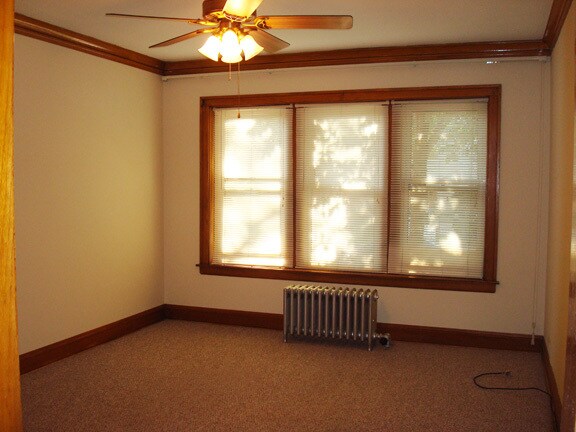 Building Photo - 2941 N Lockwood Ave