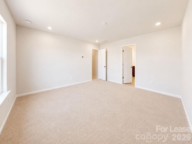Building Photo - 5030 Markfield Ln