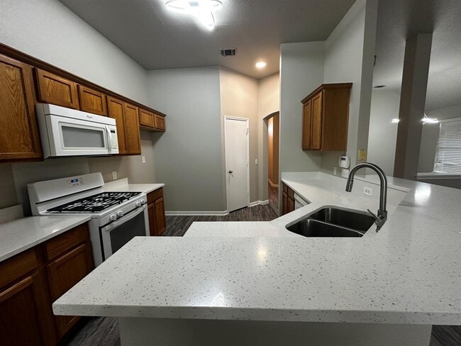 Building Photo - 7220 Wardman Dr