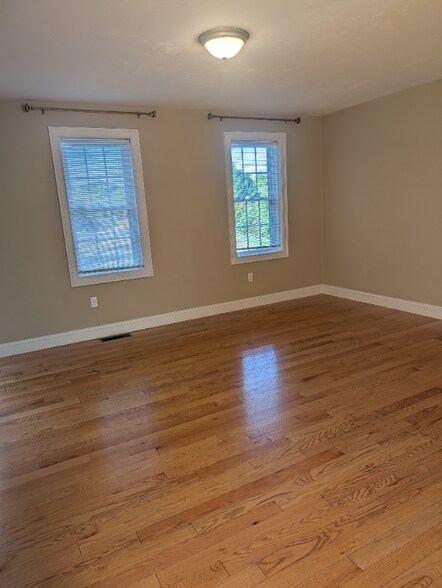 Building Photo - 55 Wenham Rd