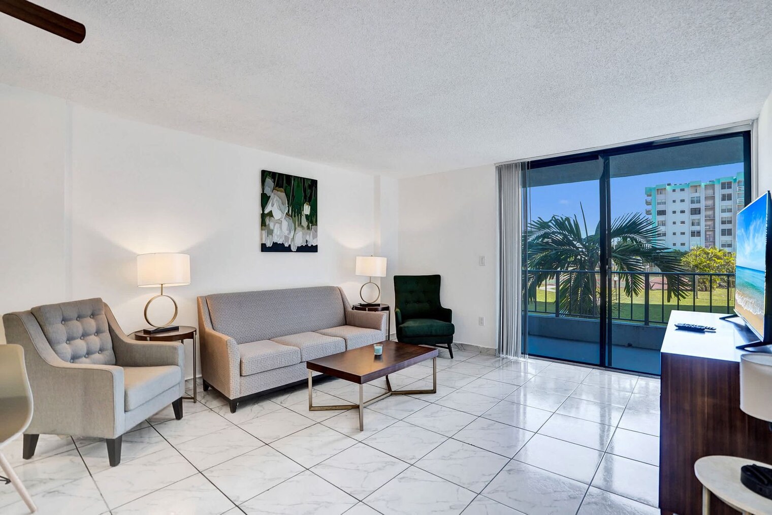 Building Photo - 777 NW 155th Ln