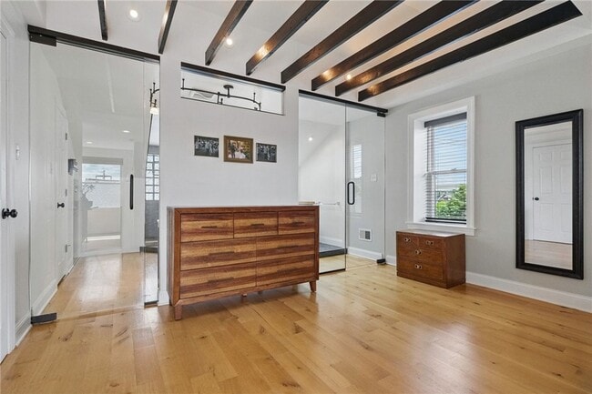 Building Photo - 3865 Howley St