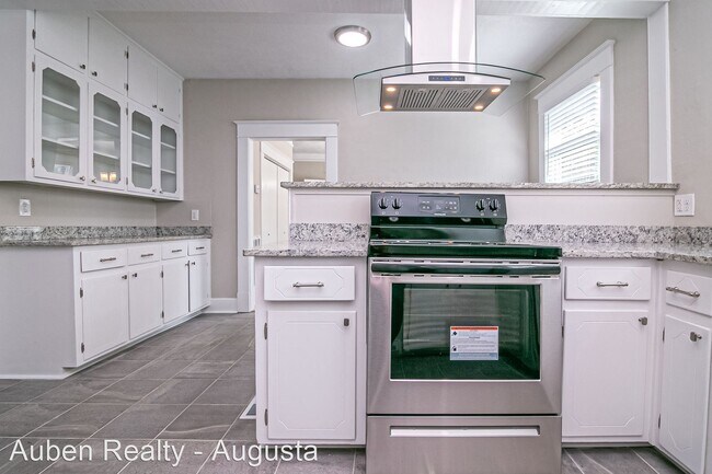 Building Photo - 3 br, 2 bath House - 1313 Merry Street