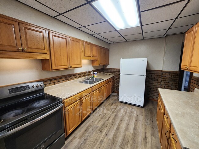 Building Photo - 79535 Reamer St