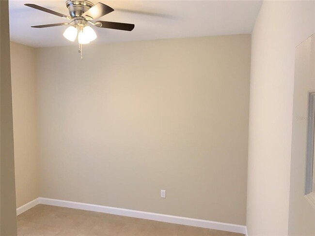 Building Photo - 711 Bluebill Pl