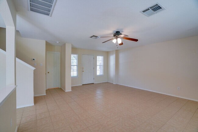 Building Photo - 17202 Ardisia Dr