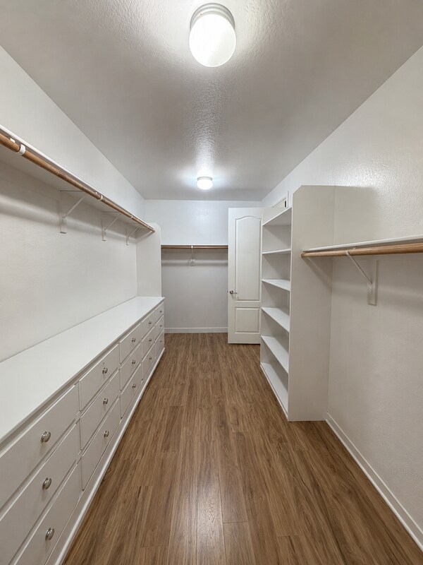 Building Photo - 2595 E Ebony Dr