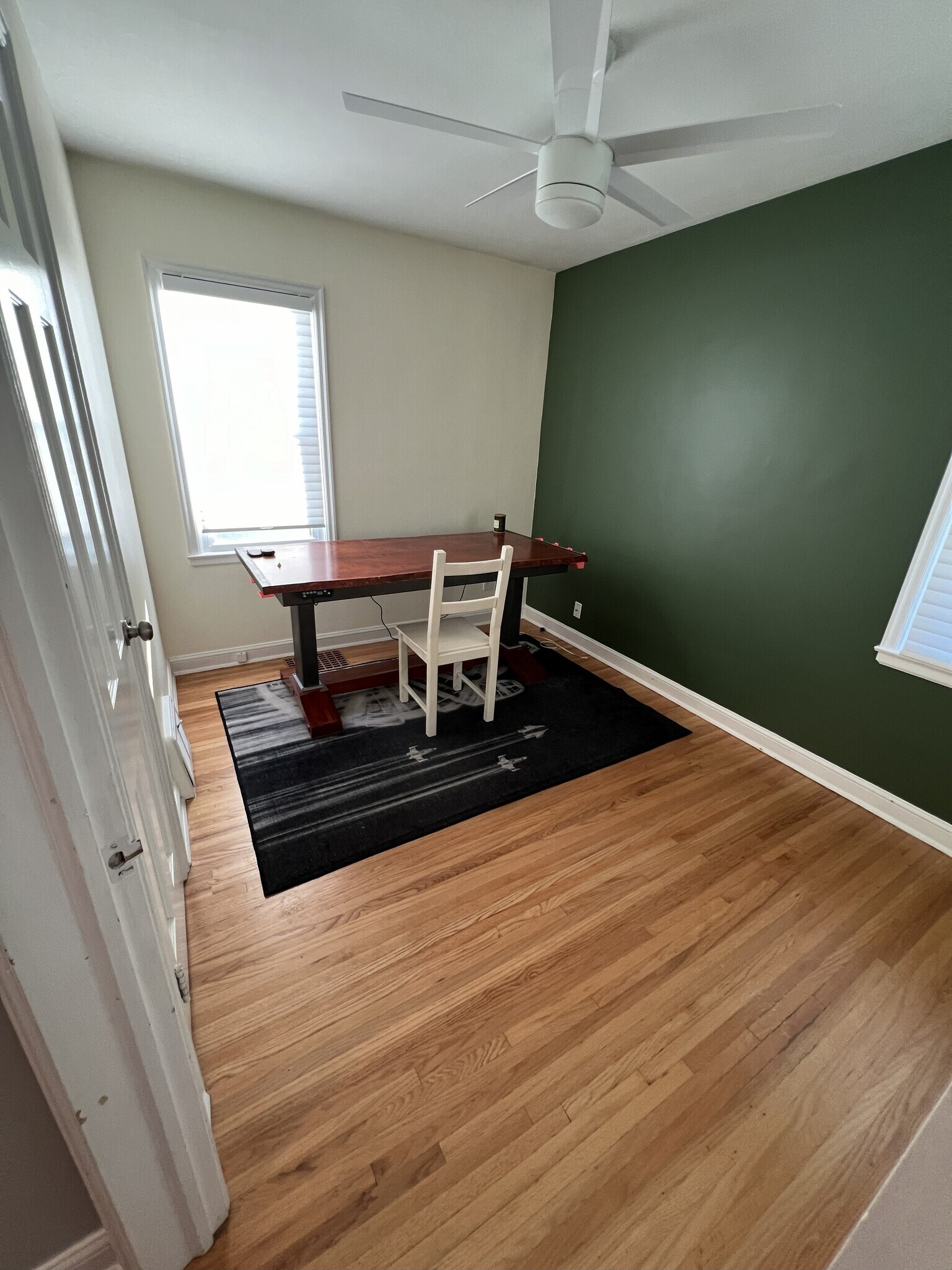 Building Photo - 7314 James Ave S