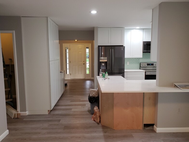 Kitchen - 417 Sugarland Run Dr