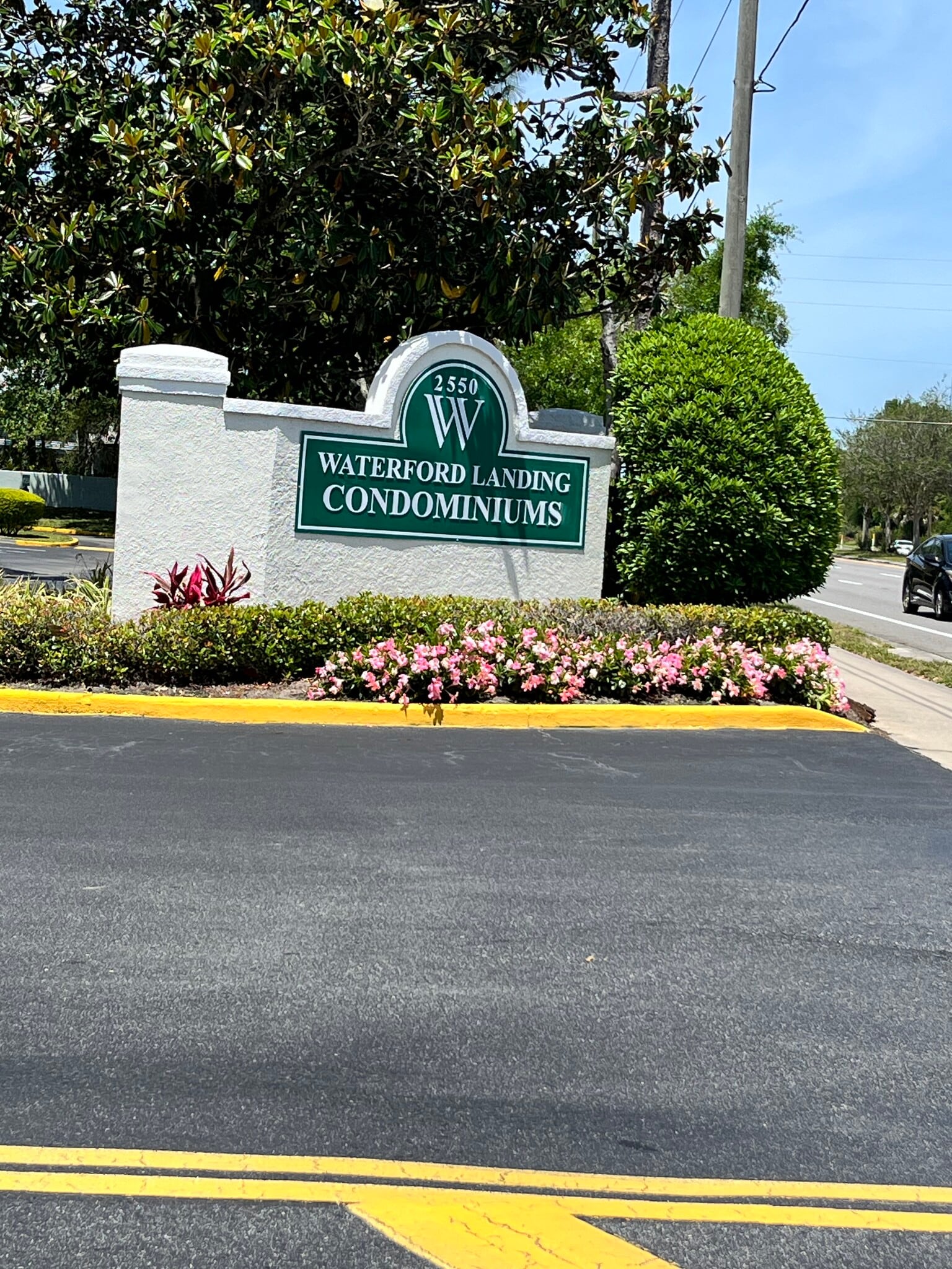 Building Photo - 2550 N Alafaya Trl